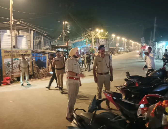 आधी रात सड़क पर उतरे मधेपुरा SP, खुद संभाली वाहन जांच की कमान; अभियान में प्रमुख अपराधी गिरफ्तार