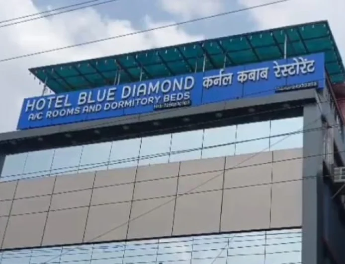बेगूसराय के ब्लू डायमंड होटल में युवती से दुष्कर्म और मारपीट का आरोप, एक आरोपी गिरफ्तार, मुख्य आरोपी की तलाश में SIT की छापेमारी