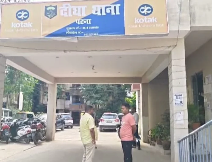 पटना में सुबह-सुबह 7 लाख की सोने की चेन की लूट, बाइक सवार बदमाशों ने दिया वारदात को अंजाम; CCTV में कैद