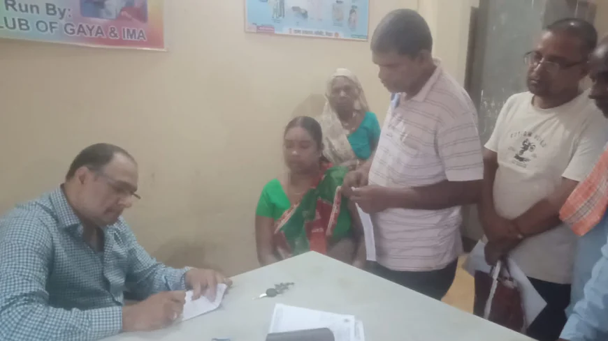 लॉयंस क्लब के जेरियाट्रिक क्लीनिक में मरीजों की निःशुल्क जांच