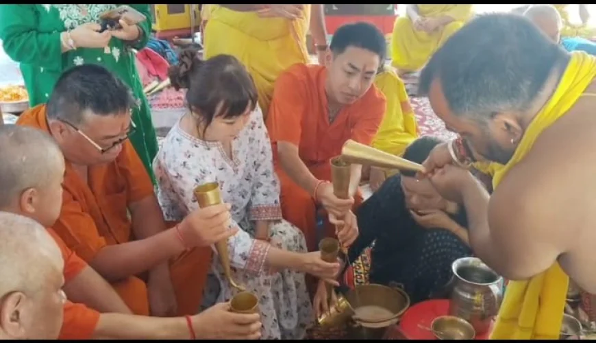 बोधगया मठ में विदेशी श्रद्धालुओं की शिव भक्ति, ताइवान-थाईलैंड के पर्यटकों ने किया रुद्राभिषेक