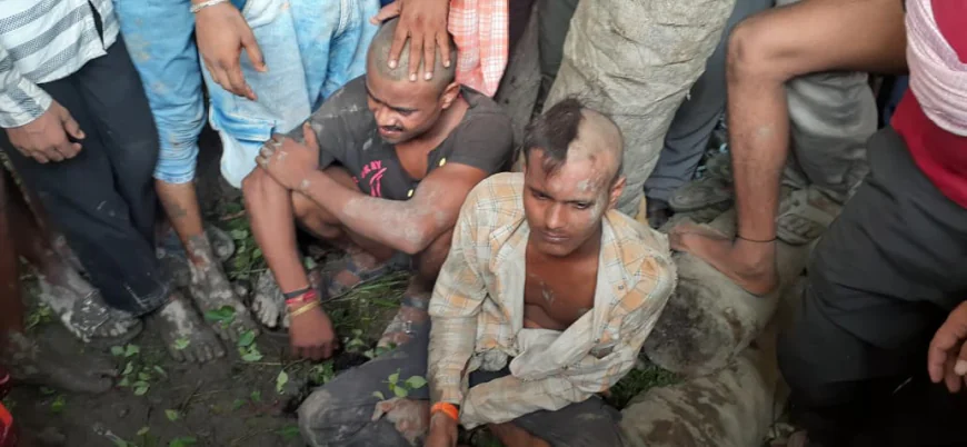वैशाली में कानून हाथ में लेने का मामला, झपटमारी के आरोपियों को पेड़ से बांधा; आधा सिर मुंडाकर किया अपमान