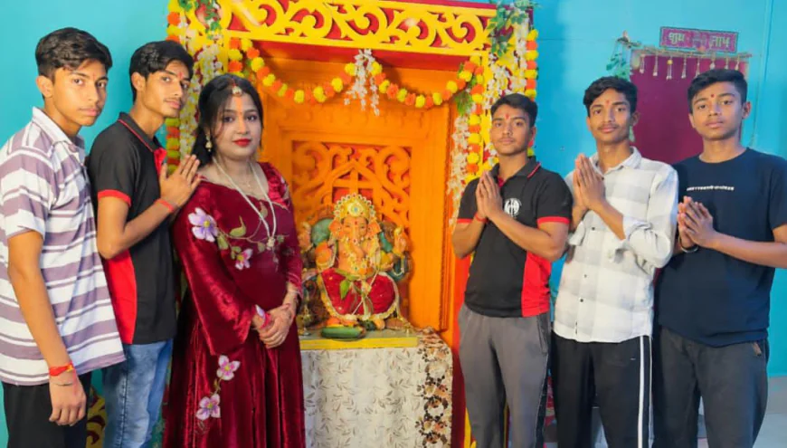 काशीनाथ मोड़ स्थित एपी भवन में धूमधाम से मनी गणेश चतुर्थी, मुंबई के लालबाग से मंगाई गई गणेश प्रतिमा, श्रद्धालुओं ने की पूजा-अर्चना