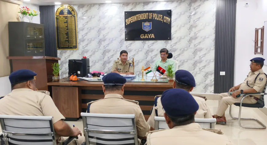 पितृपक्ष मेला को लेकर गया रेलवे स्टेशन की सुरक्षा व्यवस्था का निरीक्षण, मंडल सुरक्षा आयुक्त ने आरपीएफ, जीआरपी और जिला पुलिस के अधिकारियों के साथ की समन्वय बैठक