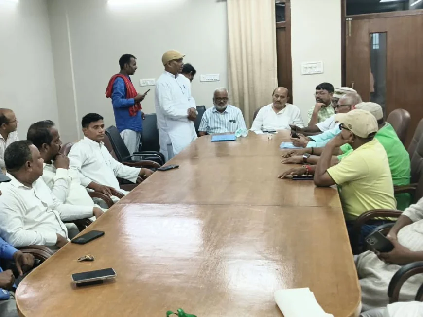 एमएलसी चुनाव को लेकर राजद की बैठक, अनिल कुमार झा के समर्थन में चुनावी रणनीति पर मंथन