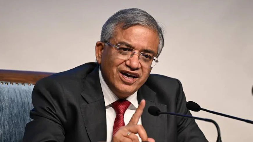 SIR विवाद: CEC ज्ञानेश कुमार के खिलाफ सुप्रीम कोर्ट पहुंचा मामला, फैसलों को रद्द करने की मांग