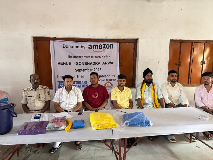 सोनभद्र में बाढ़ पीड़ित 250 परिवारों के बीच अलभ्या फाउंडेशन ने बांटी राहत सामग्री
