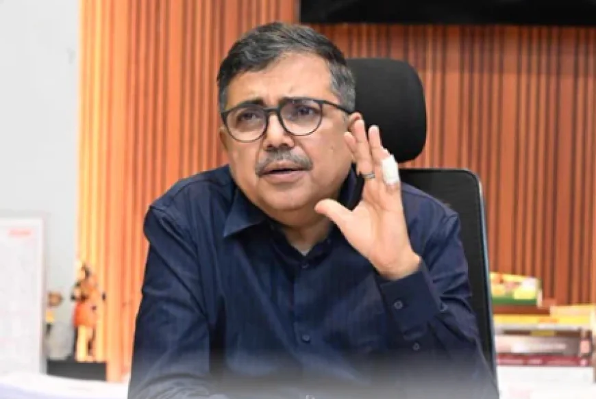 सड़क सुरक्षा में लापरवाही बर्दाश्त नहीं: उपायुक्त अजय नाथ झा, ब्लैक स्पॉट सुधारने और अवैध पार्किंग पर सख्ती के निर्देश
