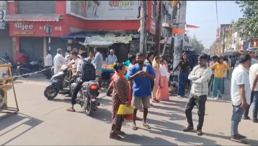 हजारीबाग सदर अस्पताल में इंजेक्शन के बाद महिला की मौत, परिजनों ने उठाए सवाल; झंडा चौक पर प्रदर्शन