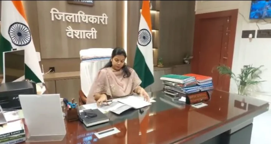 गंडक के बढ़ते जलस्तर के बीच वैशाली प्रशासन अलर्ट, सारण भेजी गईं 5 बड़ी सरकारी नावें