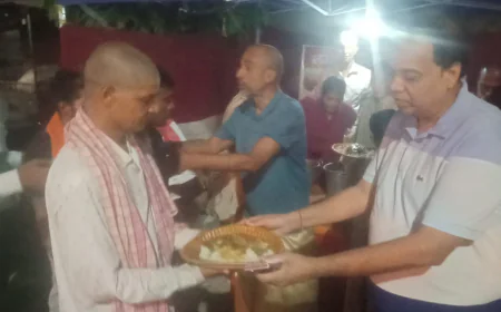 पितृपक्ष मेले में भगत परिवार की सेवा, श्रद्धालुओं को निःशुल्क भोजन प्रसाद