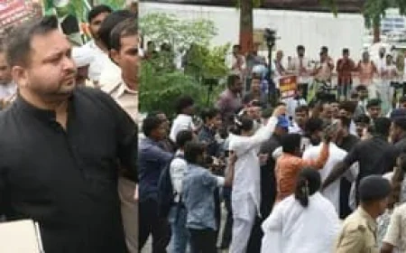 SIR के विरोध में पटना में महागठबंधन का राजभवन मार्च, तेजस्वी यादव समेत कई नेता हिरासत में
