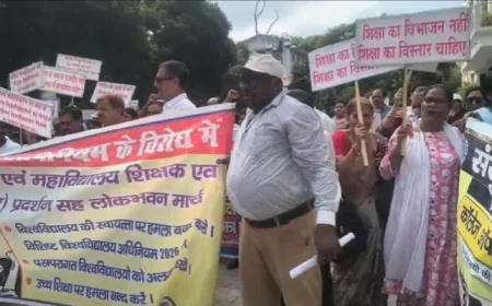 जेडी वीमेंस कॉलेज में अधिनियम के विरोध में सड़क पर उतरे प्रोफेसर-कर्मचारी, पुलिस कार्रवाई के बाद हुआ हंगामा