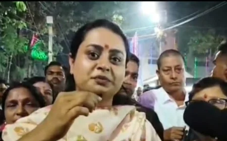 आदित्यपुर में दुर्गा पूजा पंडाल का उद्घाटन, श्रेयसी सिंह बोलीं- बेटियों का सम्मान ही सच्ची दुर्गा स्तुति
