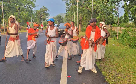 दुर्गा पूजा से छह दिन पहले मां की खोज में निकलते हैं आदिवासी, ‘मांगन’ की अनोखी परंपरा आज भी जीवित