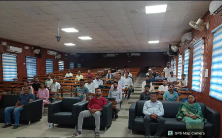 मगध विश्वविद्यालय में शोधार्थियों के लिए मेडिटेशन पर विशेष सत्र आयोजित, डॉ. हिमांशु कुमार सिंह ने बताए ध्यान के शारीरिक एवं मानसिक स्वास्थ्य पर सकारात्मक प्रभाव