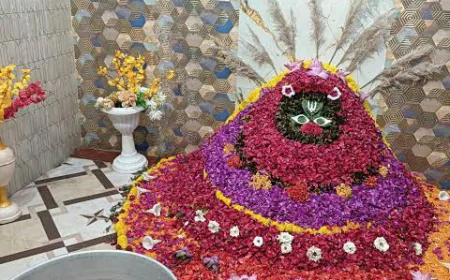 बेगूसराय में अनोखी परंपरा: फूल और बेलपत्र से बनता है मां जयमंगला का स्वरूप, 250 साल से चली आ रही पूजा
