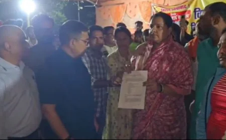 बोकारो: 12 दिनों बाद खत्म हुई विस्थापित अप्रेंटिसों की भूख हड़ताल, अब सेल मुख्यालय के फैसले का इंतजार