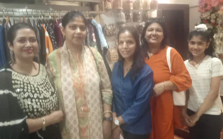 गयाजी में लहंगा हब का ग्रैंड फैशन एग्जिबिशन शुरू, आकर्षक रेंज ने खींचा ग्राहकों का ध्यान, देवभूति इंटरप्राइजेज में सजे फैशन के विभिन्न परिधान, शुभ्रा गुप्ता ने दी जानकारी
