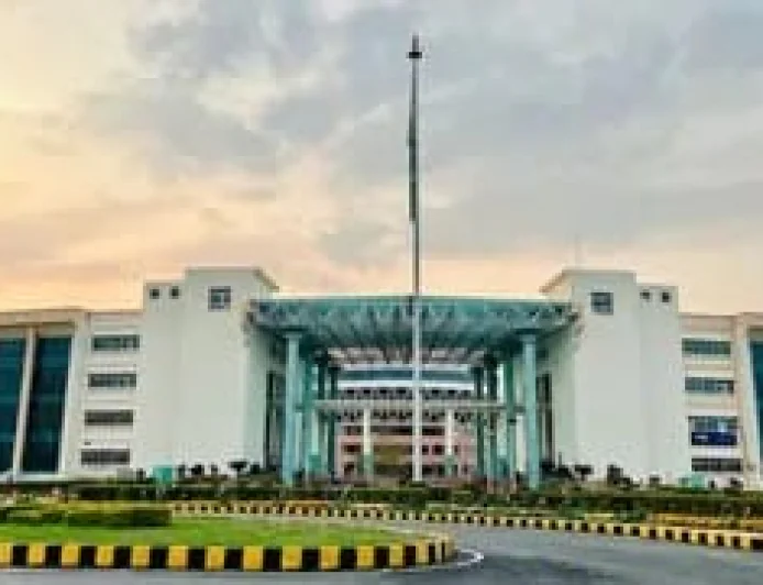 THE वर्ल्ड यूनिवर्सिटी रैंकिंग 2027: IIT पटना 701-800 ग्लोबल बैंड में कायम, रिसर्च क्वालिटी में 75.1 स्कोर