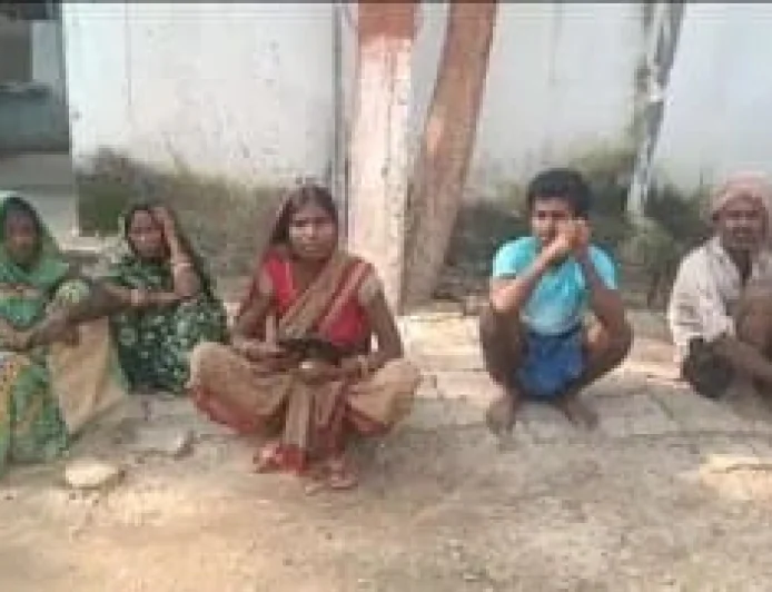 हाजीपुर में भीषण सड़क हादसा, ट्रक-सीएनजी टेंपो की टक्कर में दो मजदूरों की मौत, पांच घायल