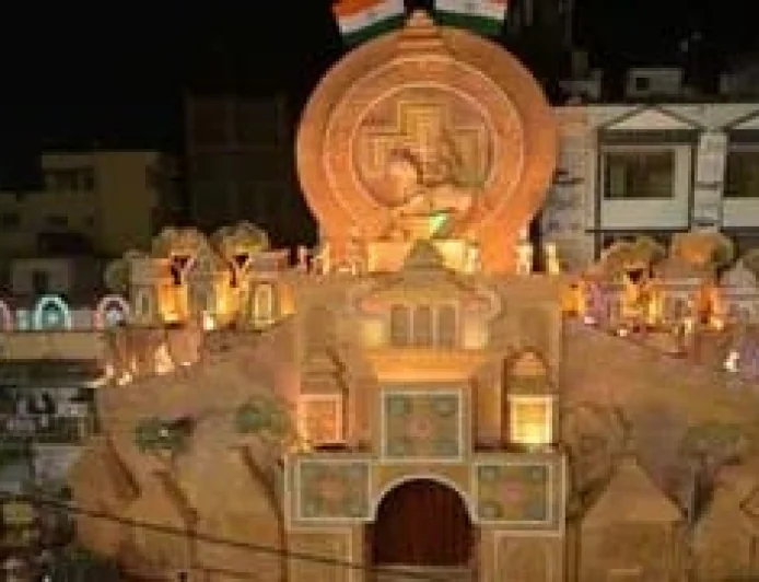 पटना में दुर्गा पूजा पंडालों को बड़ा झटका, बिजली कनेक्शन पर खत्म हुई सब्सिडी; पूजा समितियों को देनी होगी पूरी फीस