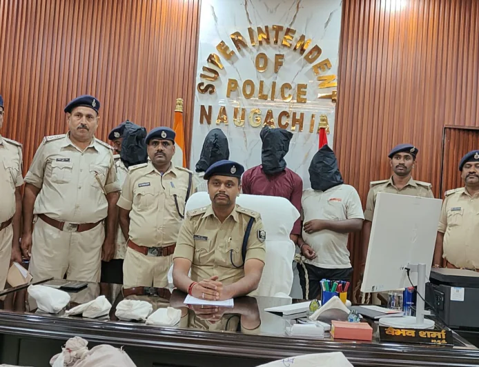नवगछिया में मिनी गन फैक्ट्री का खुलासा, 4 आरोपी गिरफ्तार; दो पिस्टल, 6 कारतूस बरामद