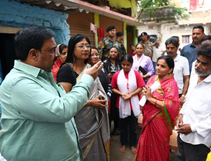 वियतनाम में मृत प्रवासी कामगार राजा कुमार वर्मा के आश्रितों को मिली ₹5 लाख की सहायता राशि
