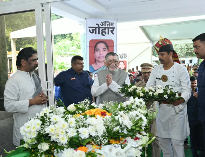 राज्यपाल संतोष कुमार गंगवार ने रूपी सोरेन को दी श्रद्धांजलि, हेमंत सोरेन से जताई संवेदना