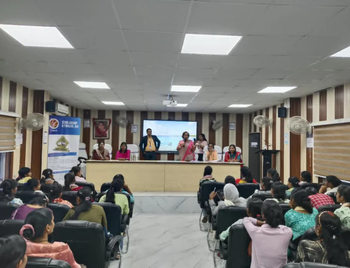 गौतम बुद्ध महिला महाविद्यालय, गया जी में पाँचवे एवं सातवें सेमेस्टर की छात्राओं के लिए लवली प्रोफेशनल यूनिवर्सिटी द्वारा करियर काउंसलिंग सत्र का आयोजन किया