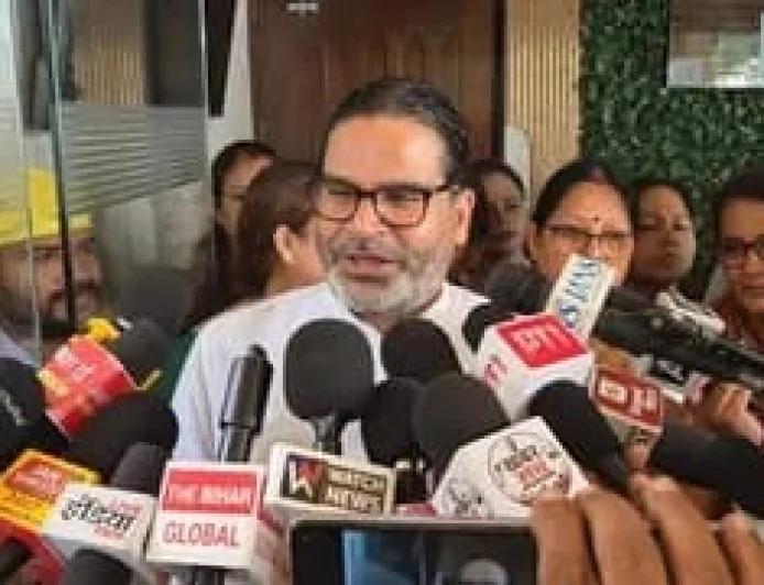बिहार की राजनीति में प्रशांत किशोर का बड़ा बयान, नीरज कुमार को लेकर नीतीश कुमार को घेरा