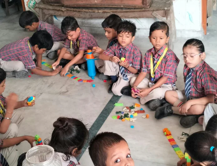 पढ़ाई के साथ खेलकूद में भी अपनी प्रतिभा दिखा रहे संत पैट्रिक स्कूल के विद्यार्थी, प्राचार्य मनोज कुमार ने कहा खेलकूद से बच्चों का शारीरिक और मानसिक विकास होता है
