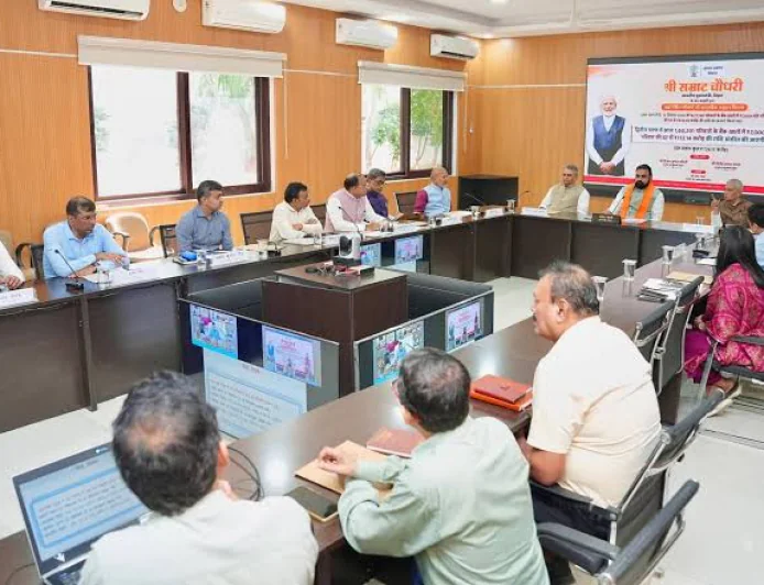बिहार कैबिनेट की बैठक में 23 प्रस्तावों पर मुहर, पीएम मोदी के 25 साल के सार्वजनिक जीवन की सराहना