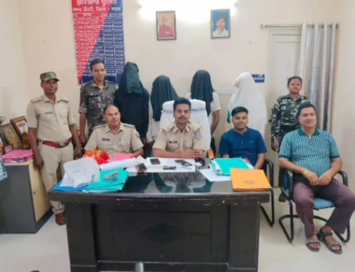 गढ़वा में शादी के नाम पर 1.20 लाख की ठगी, 8 घंटे में पांच आरोपी गिरफ्तार