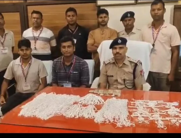 गया जंक्शन पर 36 लाख की चांदी बरामद, 14.835 किलो चांदी के साथ एक हिरासत में