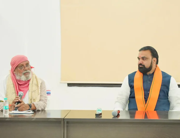 बिहार में पर्यावरण संरक्षण आधारित विकास मॉडल अपनाने का सुझाव, मुख्यमंत्री सम्राट चौधरी से मिले पद्मभूषण डॉ. अनिल जोशी