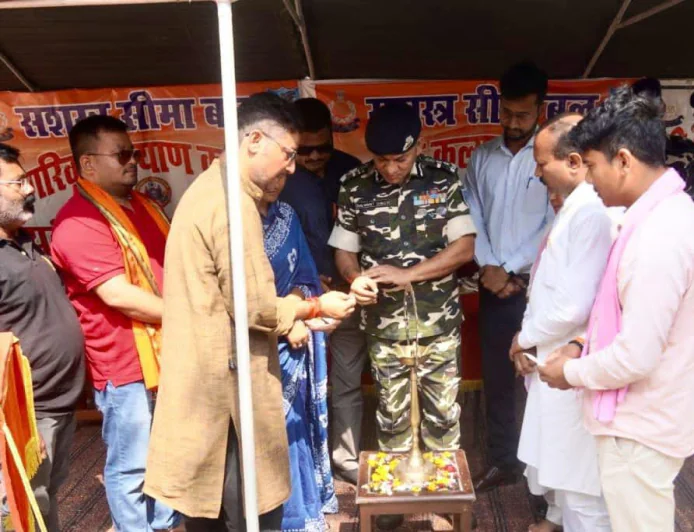 एसएसबी ने 50 युवतियों को दिया आत्मनिर्भरता का हुनर, सिलाई और ब्यूटी पार्लर प्रशिक्षण पूरा, प्रशिक्षुओं को मिला प्रमाण पत्र