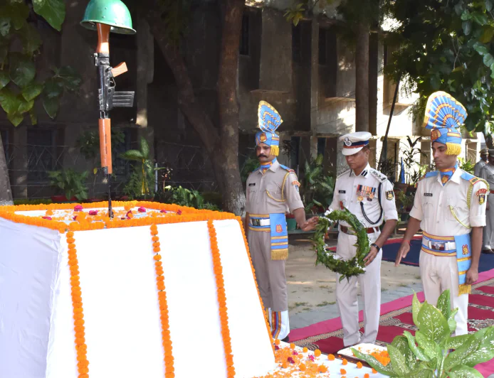 47 सीआरपीएफ ने पुलिस स्मृति दिवस पर शहीद जवानों को दी श्रद्धांजलि