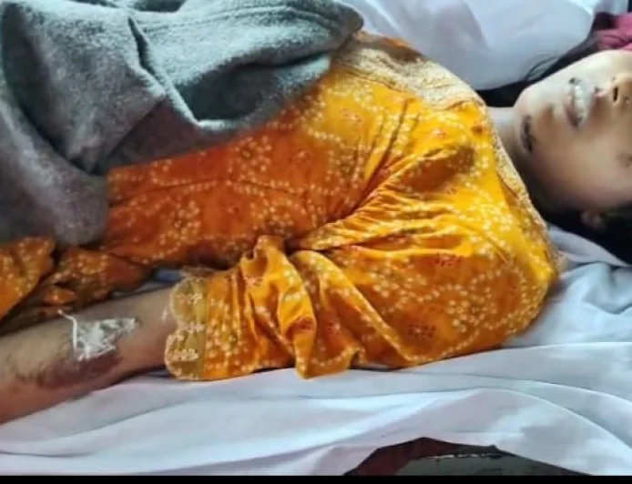 आदित्यपुर में नवविवाहिता की संदिग्ध मौत से हड़कंप, शव लेकर अपार्टमेंट पहुंचे मायके वाले; पति-सास और देवर पर हत्या का आरोप