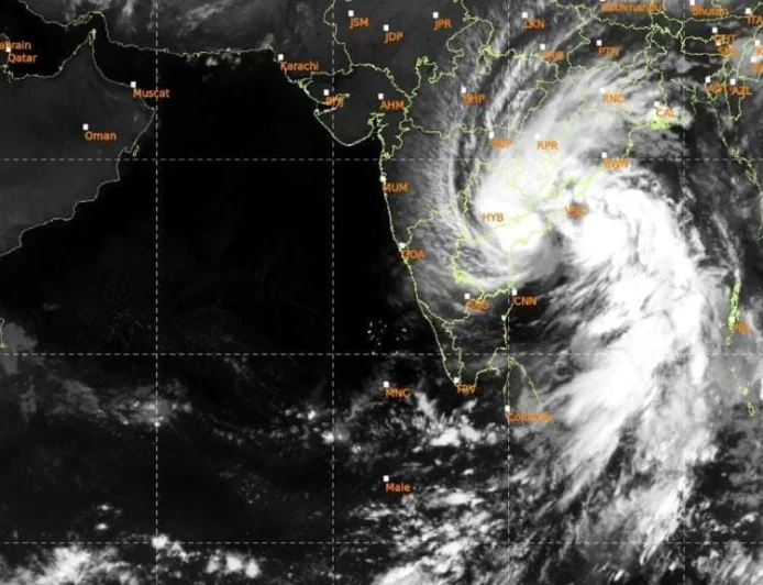 झारखंड में चक्रवात ‘अर्नब’ का असर, रांची समेत कई जिलों में बारिश; मौसम विभाग का अलर्ट