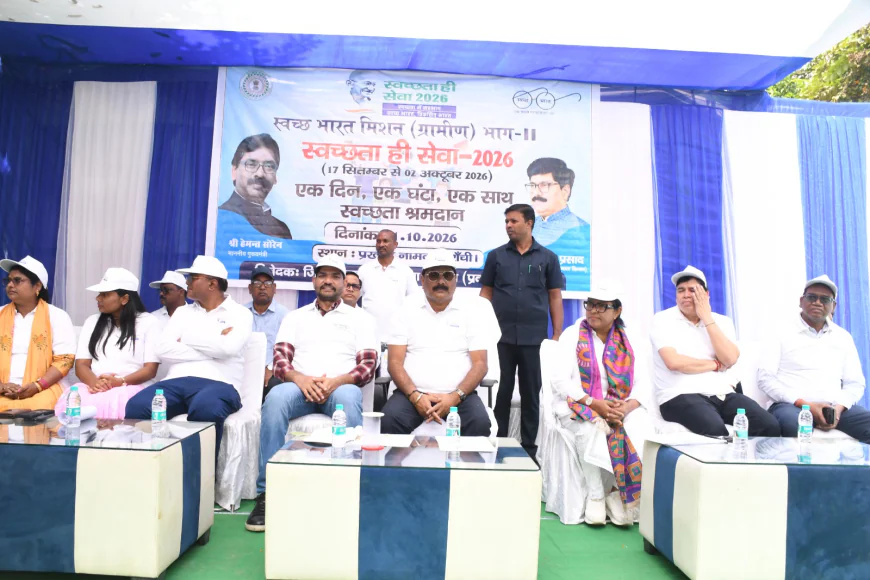 नामकुम में ‘स्वच्छता ही सेवा’ अभियान, मंत्री योगेंद्र प्रसाद ने किया श्रमदान; प्लास्टिक छोड़ कपड़े के थैले अपनाने की अपील