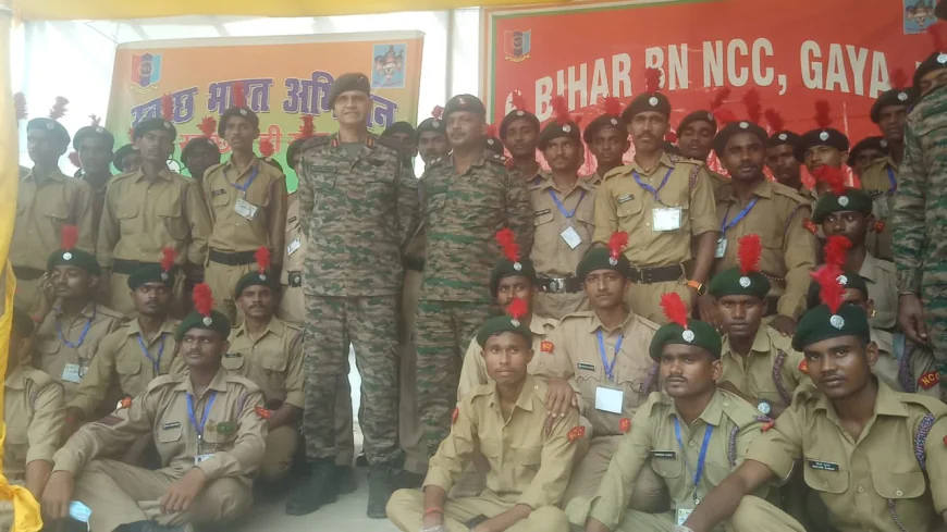 पितृपक्ष में पुण्य के साथ स्वच्छता का संदेश, फल्गु तट पर उतरे एनसीसी कैडेट