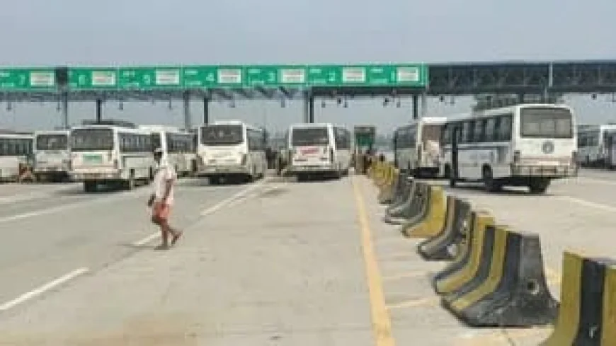 नालंदा में टोल प्लाजा पर स्थानीय बसों से अधिक टोल वसूली का आरोप, बस मालिकों ने किया चक्का जाम; यात्रियों की बढ़ी परेशानी
