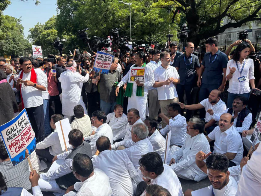 इंडिया गठबंधन का ‘ज्ञानेश भगाओ, लोकतंत्र बचाओ’ आंदोलन तेज, 7 अक्टूबर को 534 प्रखंड मुख्यालयों पर आक्रोश मार्च और पुतला दहन