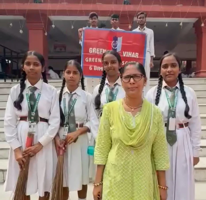 पितृपक्ष मेले में एनसीसी कैडेटों ने संभाली स्वच्छता की कमान