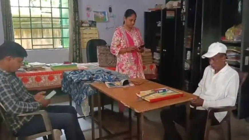 नीमडीह के स्कूल में चोरी, चावल-गैस सिलेंडर और बर्तन ले गए चोर; लैपटॉप-टैब छोड़ गए