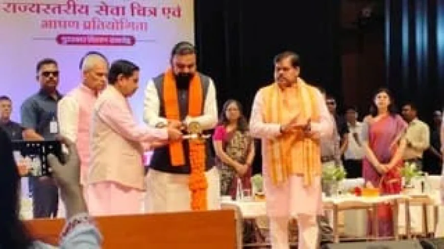 पटना में केंद्रीय मंत्री ने पूर्ववर्ती सरकारों पर साधा निशाना, बोले- बच्चों को रटने के बजाय नए विचारों और कल्पनाशक्ति के लिए करें प्रोत्साहित