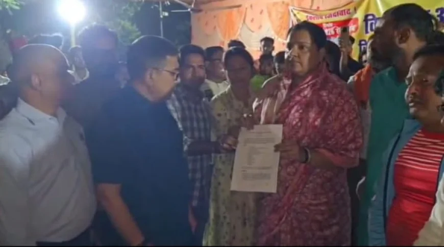बोकारो: 12 दिनों बाद खत्म हुई विस्थापित अप्रेंटिसों की भूख हड़ताल, अब सेल मुख्यालय के फैसले का इंतजार