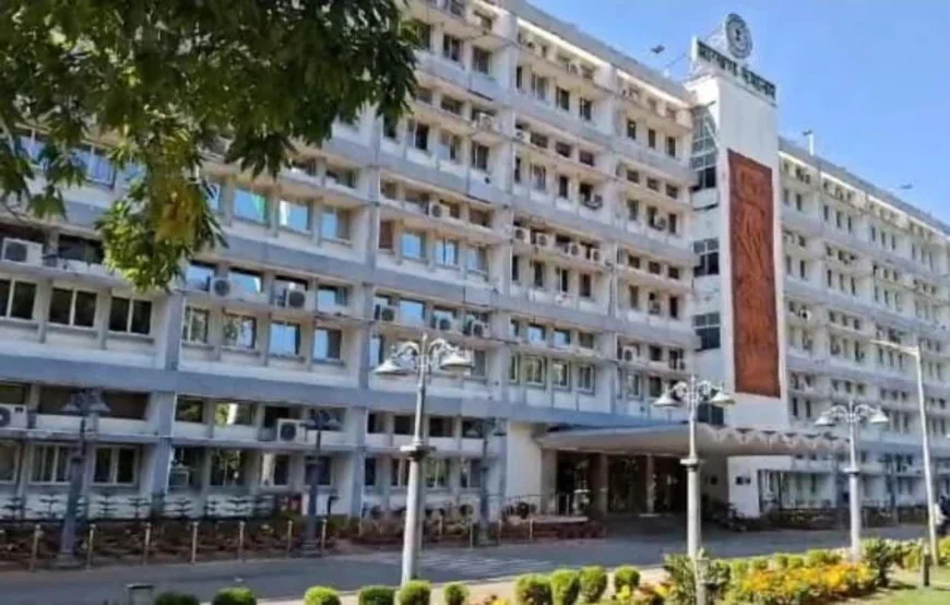 झारखंड में 695 डॉक्टरों की गैरहाजिरी पर स्वास्थ्य विभाग सख्त, 15 दिनों में देना होगा सेवा का प्रमाण
