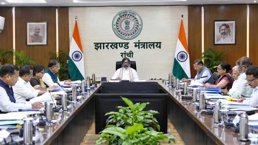 Jharkhand Cabinet Decisions: झारखंड में 7,890 चापाकल लगाने को मंजूरी, 500 बेड का अस्पताल और गोड्डा में बनेगा पशु आहार कारखाना
